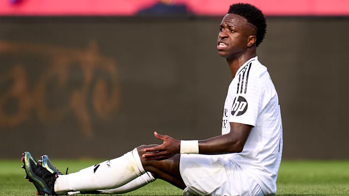 Vinícius Júnior é mais uma baixa no Real Madrid