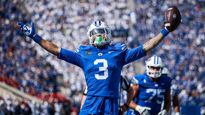 BYU wide receiver Kyler Kasper scores a touchdown against Arizona