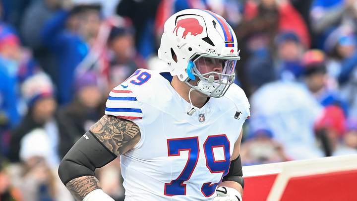 Nov 16, 2025; Orchard Park, New York, USA; Buffalo Bills offensive tackle Spencer Brown (79) enters the field before a game against the Tampa Bay Buccaneers at Highmark Stadium. Nov 16, 2025; Orchard Park, New York, USA; Buffalo Bills offensive tackle Spencer Brown (79) enters the field before a game against the Tampa Bay Buccaneers at Highmark Stadium.
