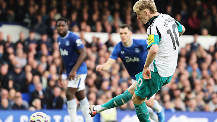 Everton FC v Newcastle United FC - Premier League
