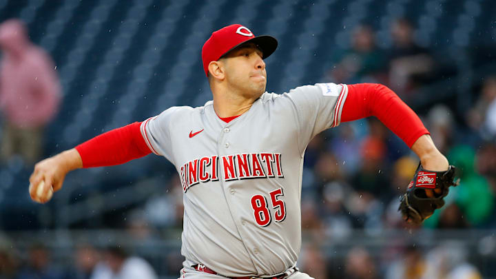 Cincinnati Reds pitcher Luis Cessa