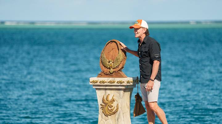 “Everyone Will Be Shooketh!” – Castaways find themselves on both a literal and figurative island after their return from what is regarded as one of the “craziest tribals of all time.” Castaways reflect on their letters from home and the family members that have impacted them. Then, a shocking incident takes place at this week’s immunity challenge, on SURVIVOR 50, Wednesday, May 6 (8:00-9:30 PM, ET/PT) Photo: Robert Voets/CBS ©2025 CBS Broadcasting, Inc. All Rights Reserved.