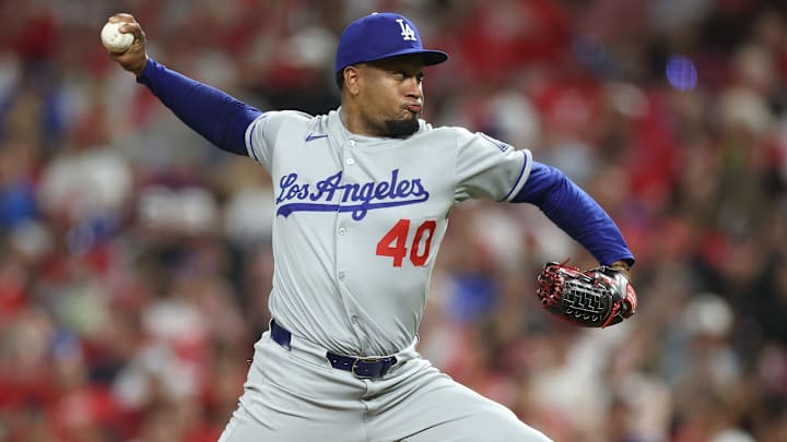 Los Angeles Dodgers v Cincinnati Reds