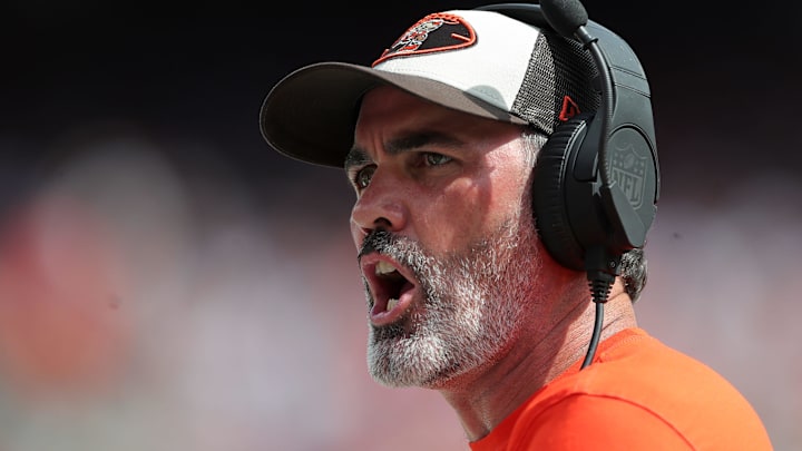 Browns coach Kevin Stefanski reacts to a play during the first half of a game against the New York Giants.