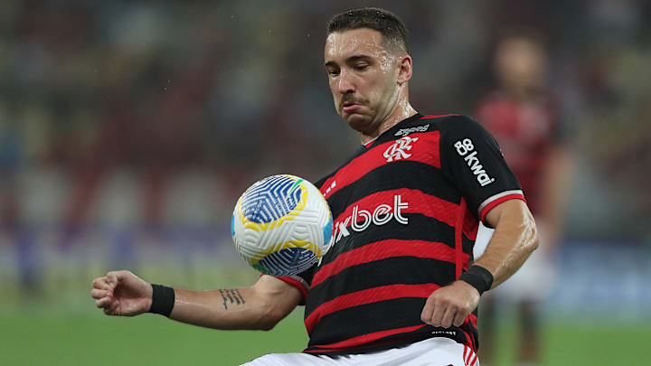 Léo Ortiz trocou o Red Bull Bragantino pelo Flamengo neste ano