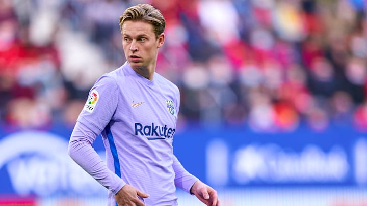 Frenkie De Jong est annoncé titulaire