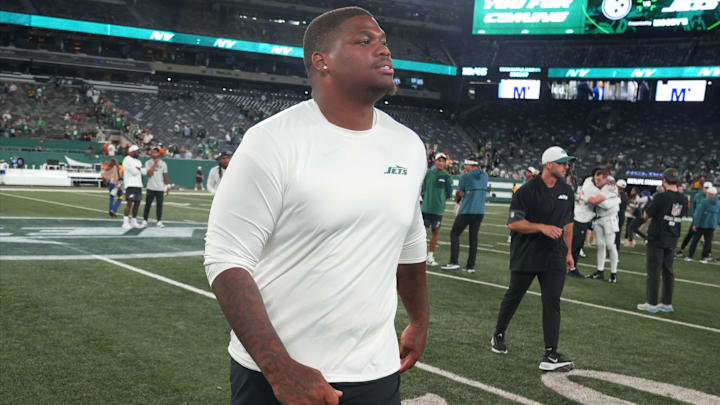 Quinnen Williams of the Jets at the end of the game against the Eagles.
