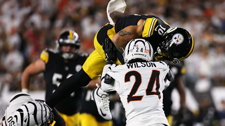 A pair of former Florida defensive backs will play in the AFC East next season.