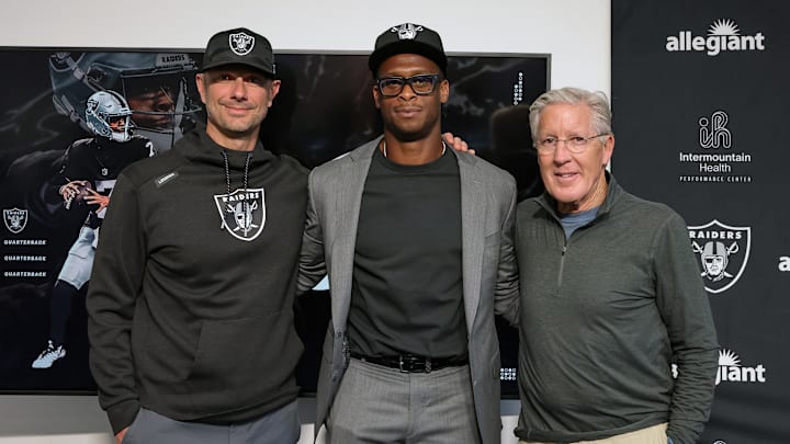 Las Vegas Raiders Introduce Geno Smith