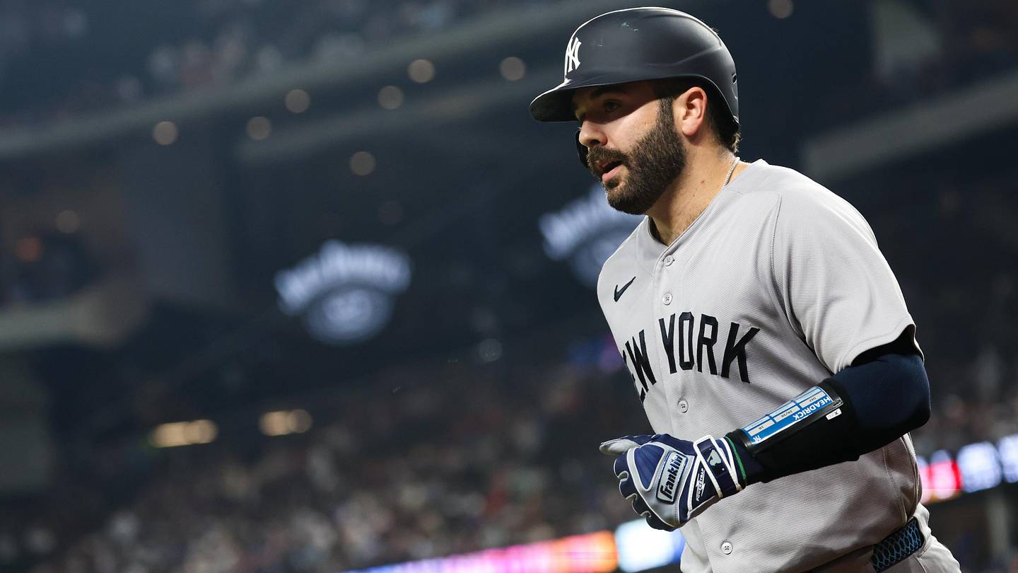 Just-DFA'd Catcher Should Have the Yankees' Interest as Austin Wells Remains Injured
