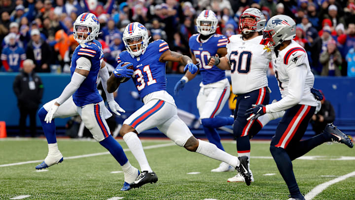Buffalo Bills cornerback Rasul Douglas (31) scores on this interception against New England. It was Douglas   s second interception of the game. The Bills beat the Patriots 27-21.
