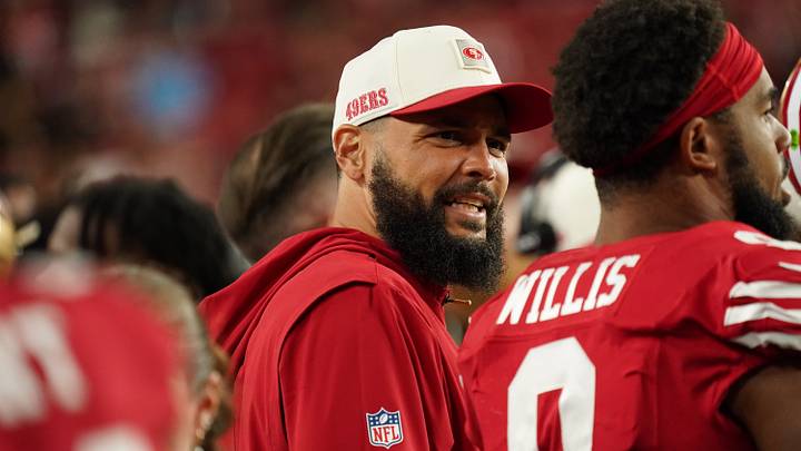 Aug 13, 2026; Santa Clara, California, USA; San Francisco 49ers wide receiver Mike Evans (5) watches from the sideline during a game against the Tennessee Titans in the fourth quarter at Levi's Stadium. Mandatory Credit: David Gonzales-Imagn Images Aug 13, 2026; Santa Clara, California, USA; San Francisco 49ers wide receiver Mike Evans (5) watches from the sideline during a game against the Tennessee Titans in the fourth quarter at Levi's Stadium. Mandatory Credit: David Gonzales-Imagn Images