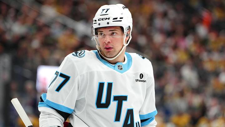 Apr 19, 2026; Las Vegas, Nevada, USA; Utah Mammoth right wing JJ Peterka (77) awaits a face off against the Vegas Golden Knights during the second period of game one of the first round of the 2026 Stanley Cup Playoffs at T-Mobile Arena. Mandatory Credit: Stephen R. Sylvanie-Imagn Images Apr 19, 2026; Las Vegas, Nevada, USA; Utah Mammoth right wing JJ Peterka (77) awaits a face off against the Vegas Golden Knights during the second period of game one of the first round of the 2026 Stanley Cup Playoffs at T-Mobile Arena. Mandatory Credit: Stephen R. Sylvanie-Imagn Images