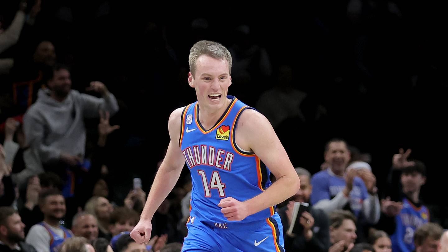 بايتون ساندفورد يسجل 25 هدفًا في خسارة فريق OKC Thunder في سولت ليك سيتي في الدوري الصيفي أمام أتلانتا هوكس بايتون ساندفورد يسجل 25 هدفًا في خسارة فريق OKC Thunder في سولت ليك سيتي في الدوري الصيفي أمام أتلانتا هوكس