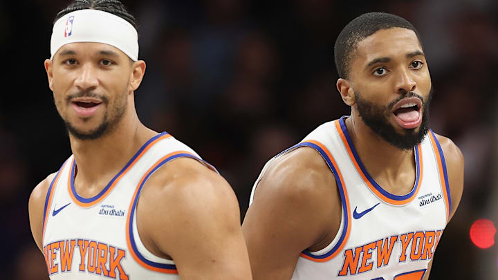 New York Knicks v Phoenix Suns