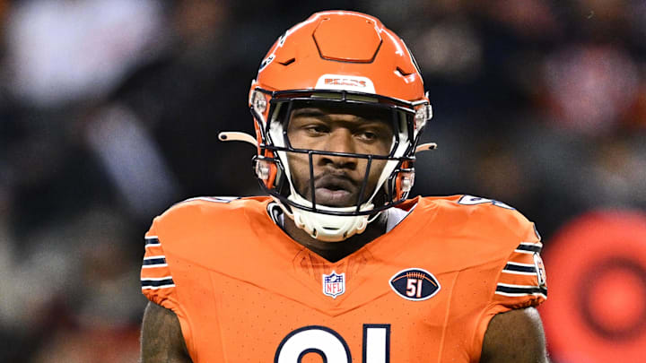 Nov 9, 2023; Chicago, Illinois, USA; Chicago Bears defensive lineman Yannick Ngakoue (91) takes a breather during a game against the Carolina Panthers at Soldier Field. Mandatory Credit: Jamie Sabau-Imagn Images Nov 9, 2023; Chicago, Illinois, USA; Chicago Bears defensive lineman Yannick Ngakoue (91) takes a breather during a game against the Carolina Panthers at Soldier Field. Mandatory Credit: Jamie Sabau-Imagn Images