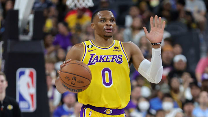 Russell Westbrook será suplente en el partido final de pretemporada