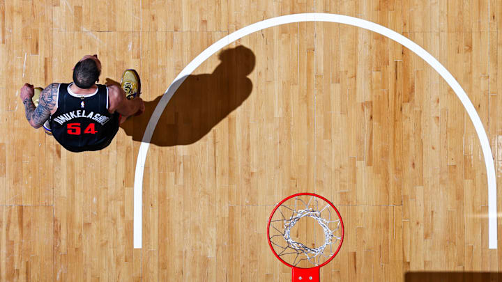 Atlanta Hawks v Toronto Raptors Atlanta Hawks v Toronto Raptors