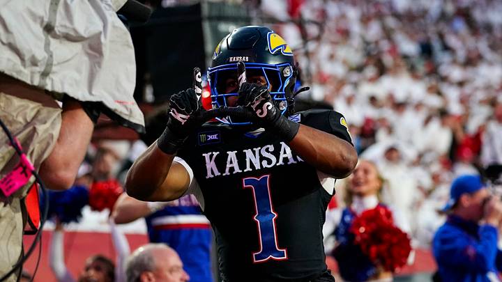 Kansas Jayhawks running back Dylan Edwards (1) Kansas Jayhawks running back Dylan Edwards (1)