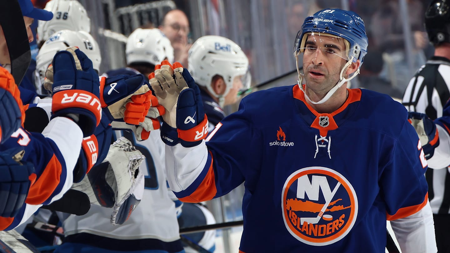NY Islanders winger Kyle Palmieri confident in chemistry with Lee and Barzal