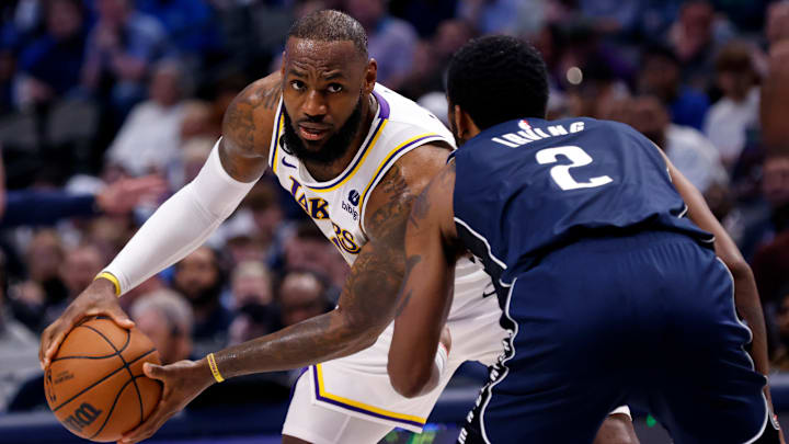 Los Angeles Lakers v Dallas Mavericks