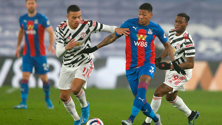 Red Devils tentam se aproximar do G-4