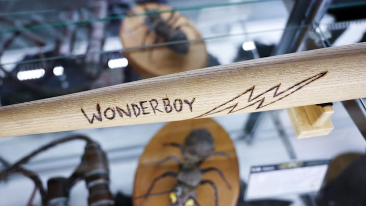 Auction Offers Historic Hollywood Collectibles