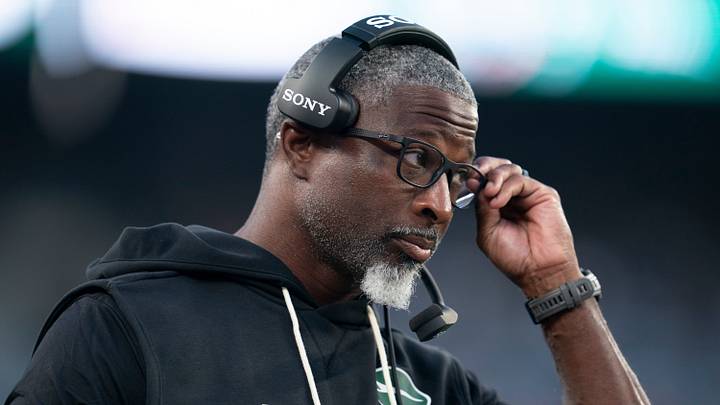 New York Jets head coach Aaron Glenn New York Jets head coach Aaron Glenn