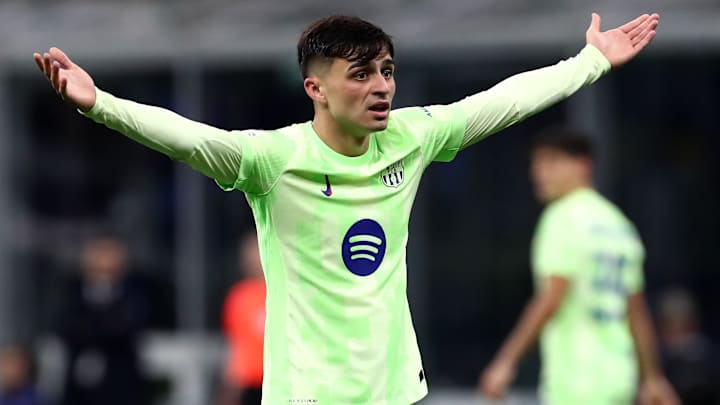 Pedri allume l'arbitre et demande à l'UEFA de se saisir du dossier.