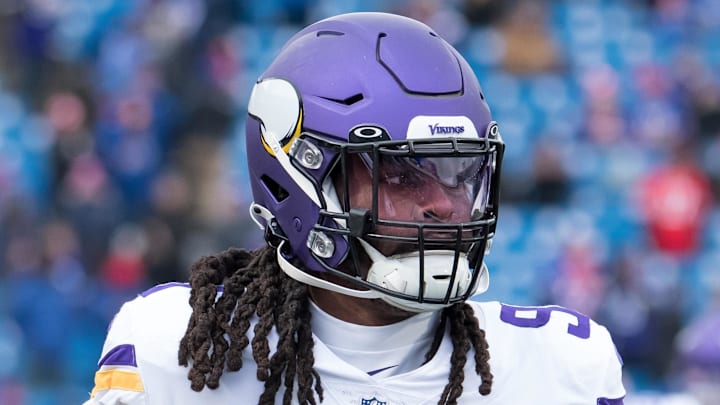 Nov 13, 2022; Orchard Park, New York, USA; Minnesota Vikings linebacker Patrick Jones II (91) warms up before a game against the Buffalo Bills at Highmark Stadium. Mandatory Credit: Mark Konezny-Imagn Images Nov 13, 2022; Orchard Park, New York, USA; Minnesota Vikings linebacker Patrick Jones II (91) warms up before a game against the Buffalo Bills at Highmark Stadium. Mandatory Credit: Mark Konezny-Imagn Images