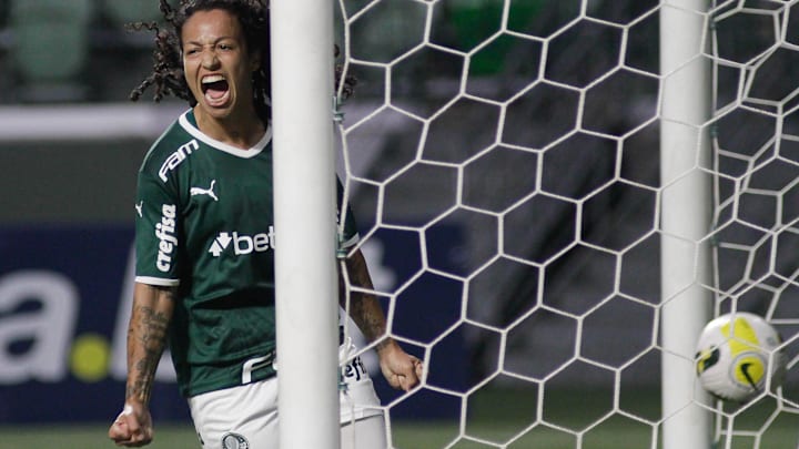 Palmeiras de Byanca Brasil é o líder do Brasileirão Feminino