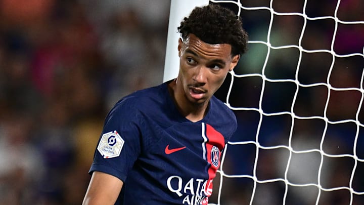 Hugo Ekitike est écarté du groupe du PSG en ce début de saison. 