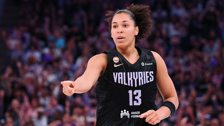 Golden State Valkyries forward Janelle Salaun