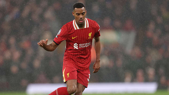 Ryan Gravenberch blüht in Liverpool auf. Ryan Gravenberch blüht in Liverpool auf.