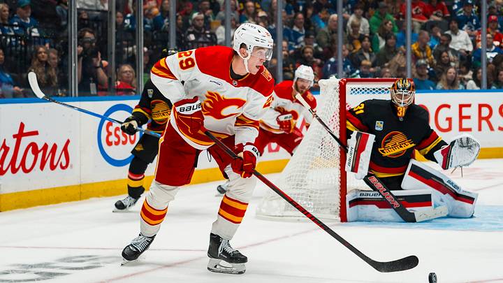 Samuel Honzek of the Calgary Flames
