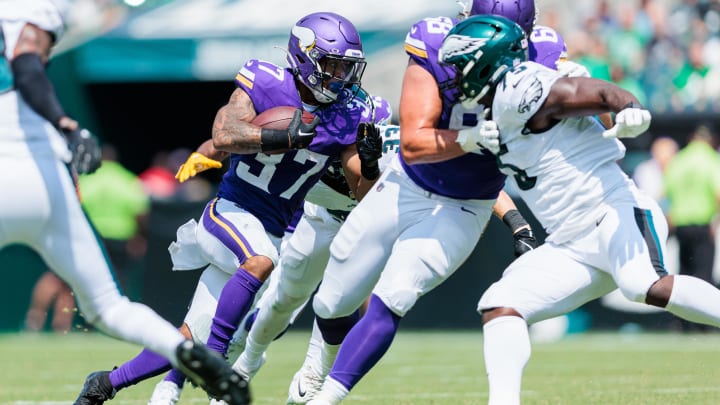 Aug 24, 2024; Philadelphia, Pennsylvania, USA; Minnesota Vikings running back Myles Gaskin (37) runs the ball against the Philadelphia Eagles during the second quarter at Lincoln Financial Field. Aug 24, 2024; Philadelphia, Pennsylvania, USA; Minnesota Vikings running back Myles Gaskin (37) runs the ball against the Philadelphia Eagles during the second quarter at Lincoln Financial Field.