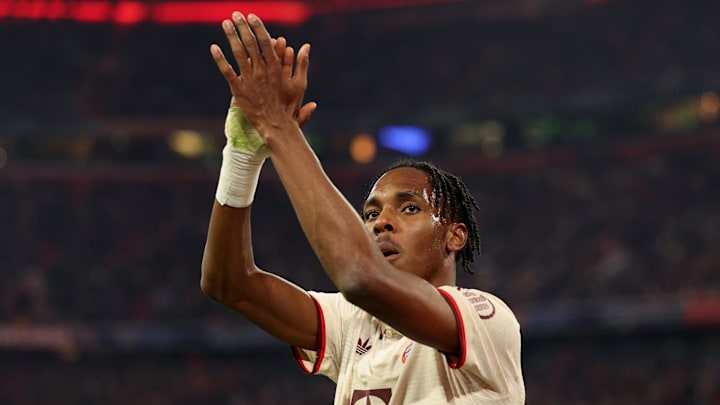 Mathys Tel verabschiedete sich am Mittwochabend von den FCB-Fans