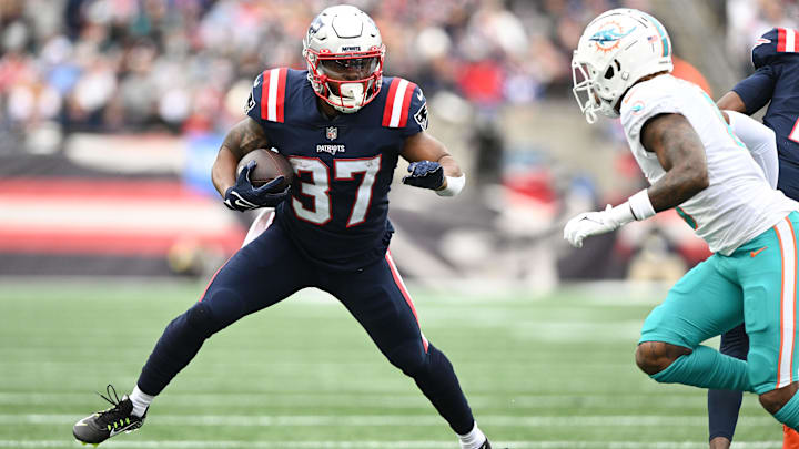 Jan 1, 2023; Foxborough, Massachusetts, USA; New England Patriots running back Damien Harris (37)