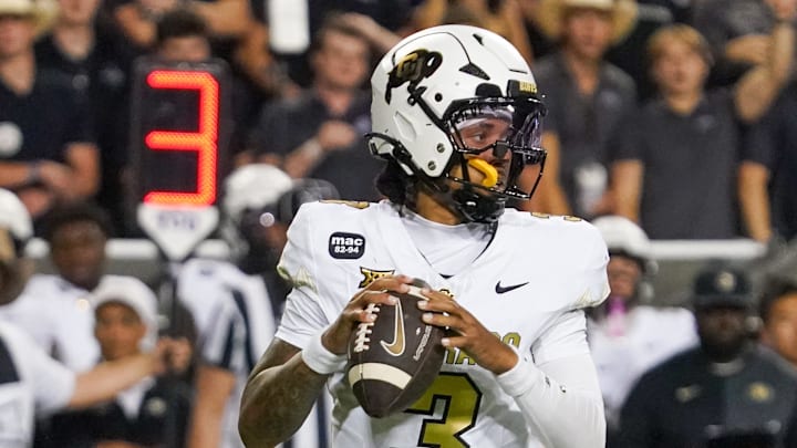 Oct 4, 2025; Fort Worth, Texas, USA; Colorado Buffaloes quarterback Kaidon Salter (3) stands in the pocket against the TCU Horned Frogs during the second half at Amon G. Carter Stadium. Oct 4, 2025; Fort Worth, Texas, USA; Colorado Buffaloes quarterback Kaidon Salter (3) stands in the pocket against the TCU Horned Frogs during the second half at Amon G. Carter Stadium.