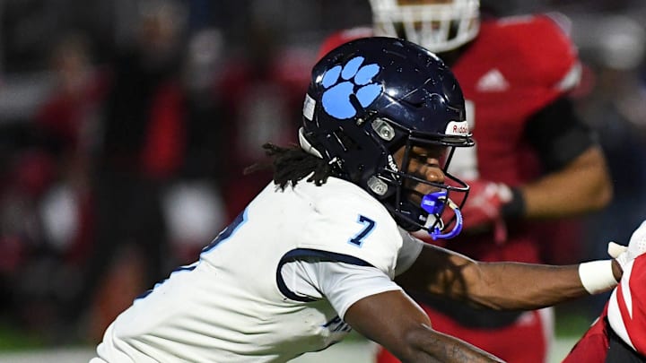 Vero Beach hosts Miami Palmetto in a Class 7A state semifinal on Dec. 5, 2025, on Billy Livings Field at the Citrus Bowl.