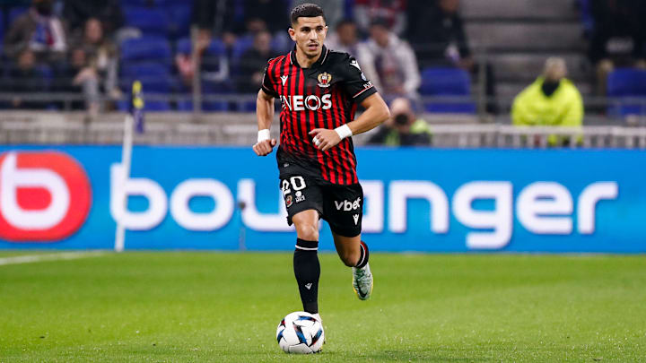 Youcef Atal sera absent un long moment.