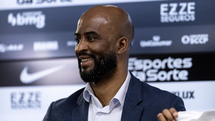 Fabinho Soldado decidiu permanecer no Corinthians Fabinho Soldado decidiu permanecer no Corinthians