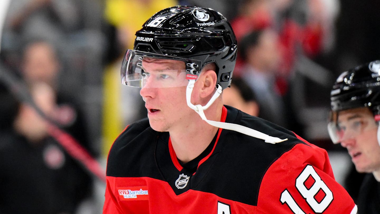 Devils Trade Veteran Forward to Islanders