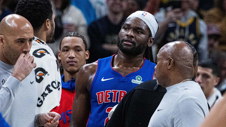 Jan 29, 2025; Indianapolis, Indiana, USA; Detroit Pistons center Isaiah Stewart (28) is ejected from the game for a flagrant foul on Indiana Pacers center Thomas Bryant (3)  in the first half at Gainbridge Fieldhouse. Mandatory Credit: Trevor Ruszkowski-Imagn Images