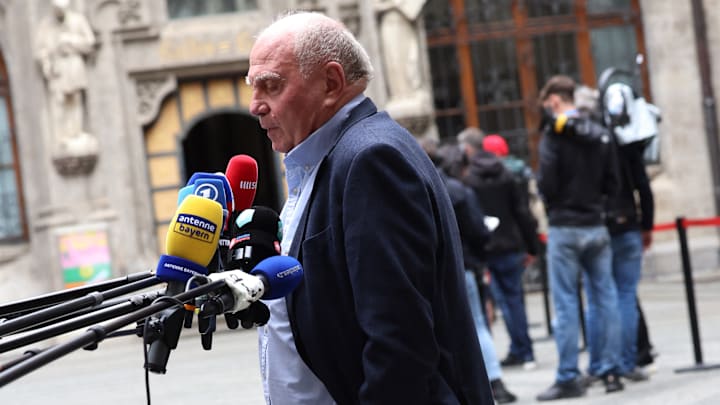 Uli Hoeneß sprach sich im Rahmen der Meisterfeier für Neuer aus