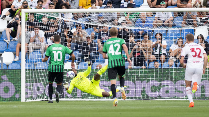 Maignan para il rigore a Berardi