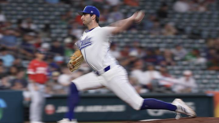 Mar 8, 2026; Houston, TX, United States;  Italy pitcher Joe la Sorsa (75) pitches against Great Britain in the fifth inning at Daikin Park. Mandatory Credit: Thomas Shea-Imagn Images