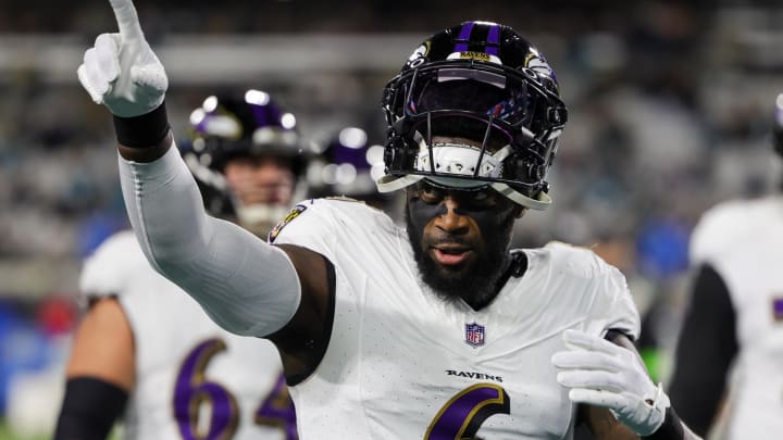 Dec 17, 2023; Jacksonville, Florida, USA; Baltimore Ravens linebacker Patrick Queen (6) warms up before a game against the Jacksonville Jaguars at EverBank Stadium. Mandatory Credit: Nathan Ray Seebeck-USA TODAY Sports Dec 17, 2023; Jacksonville, Florida, USA; Baltimore Ravens linebacker Patrick Queen (6) warms up before a game against the Jacksonville Jaguars at EverBank Stadium. Mandatory Credit: Nathan Ray Seebeck-USA TODAY Sports