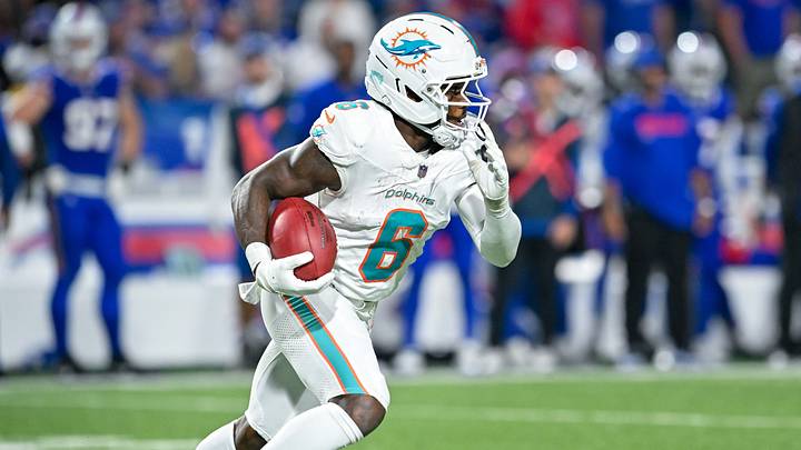 Miami Dolphins wide receiver Malik Washington (6) returns a punt in the third quarter against the Buffalo Bills at Highmark Stadium. Miami Dolphins wide receiver Malik Washington (6) returns a punt in the third quarter against the Buffalo Bills at Highmark Stadium.