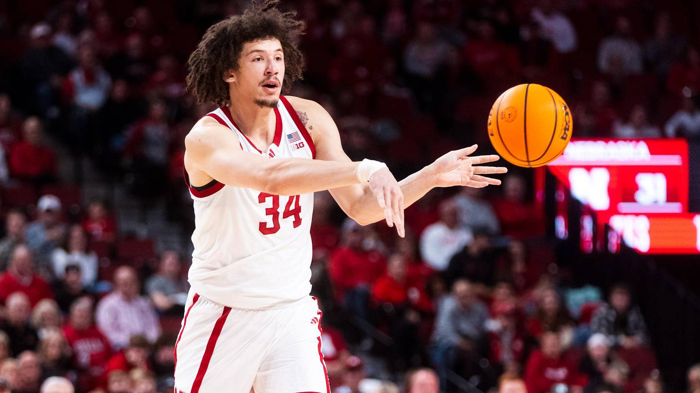 Meah X Former Husky Braxton Meah Returns to Face Old Team